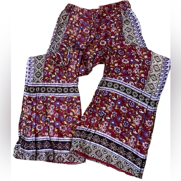 Gorgeous Angie Multicolor Wide Leg Pants - Picture 5 of 8